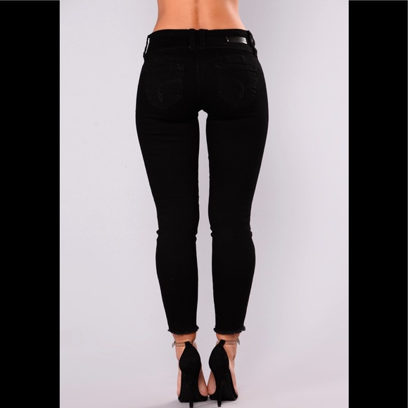 Fashionnova Disstressed Black Jeans - Picture 3 of 4